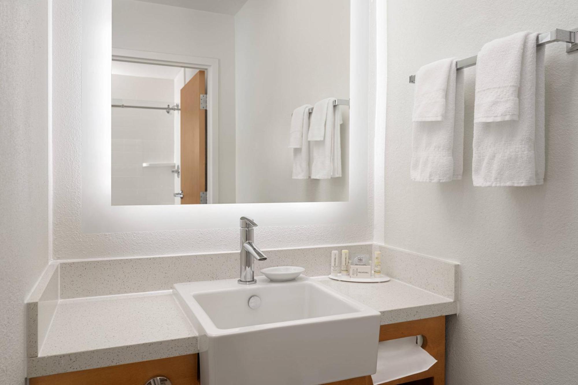 Springhill Suites Dallas Arlington North Εξωτερικό φωτογραφία